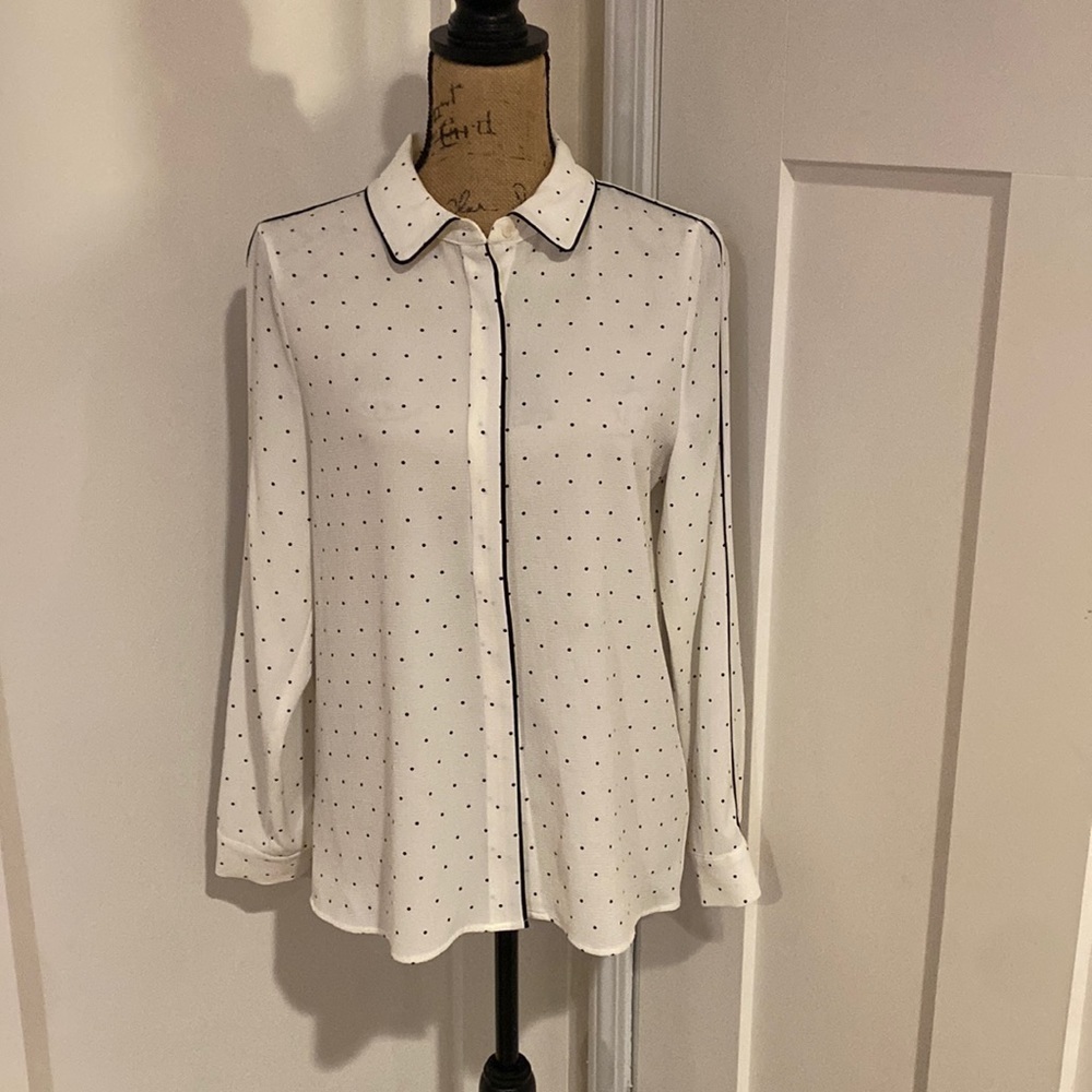 Vince Camuto Button Down Top Size Small